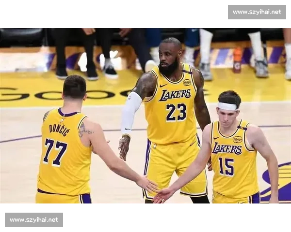 总决赛湖人对热火第三场回放詹姆斯领衔关键攻防全解析胜负走势深度复盘