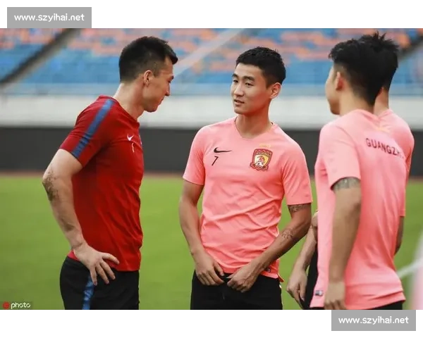 重庆队迎战恒大，鏖战激烈谁能笑到最后，赛场风云再起